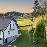 Treissmann An Der Weinstrasse Dom wakacyjny *