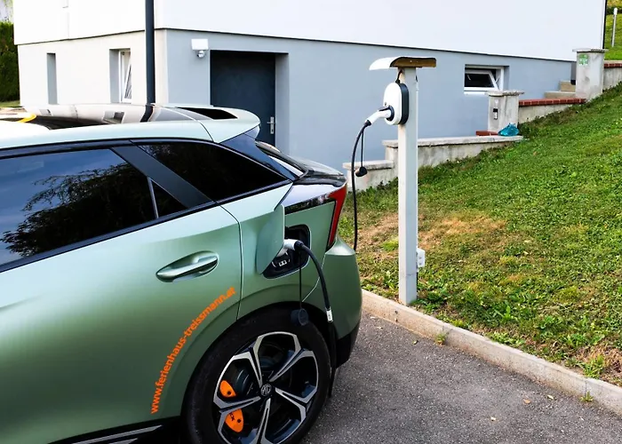 Treissmann An Der Weinstrasse ليوتسشاخ